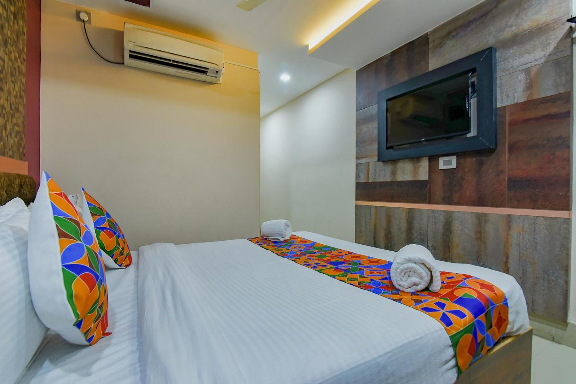 Fabhotel Middleton Desire - Nr Niladri Vihar Square Bhubaneswar Extérieur photo
